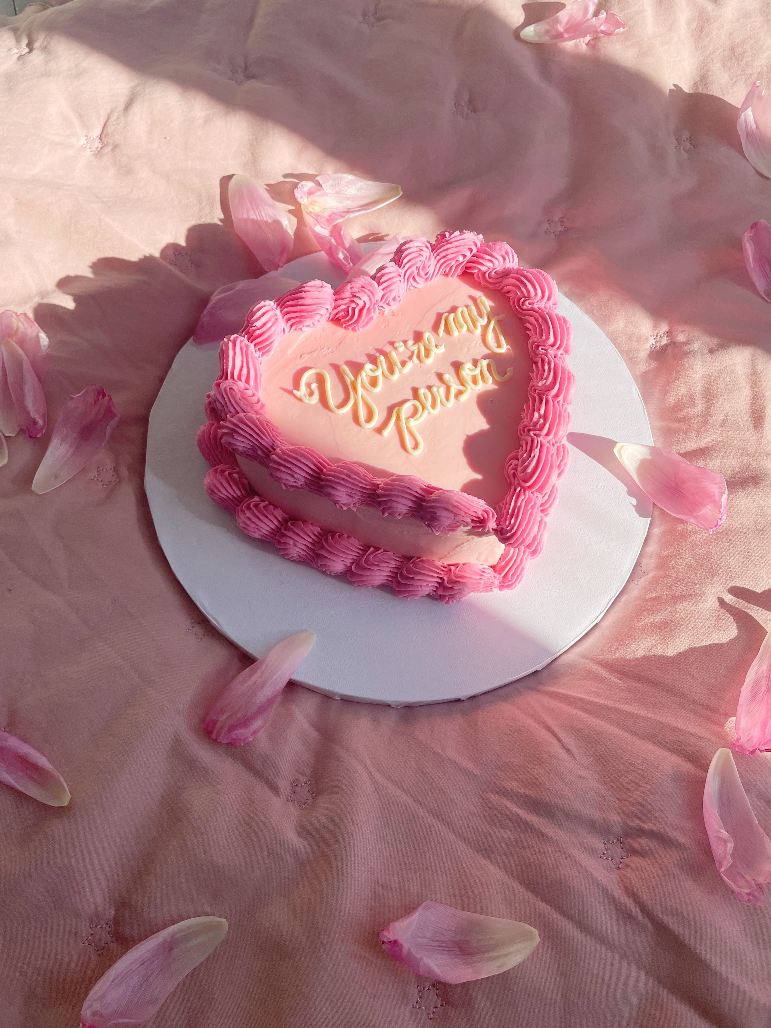 Vintage Valentine's Heart Cake | Cupcake Junkie